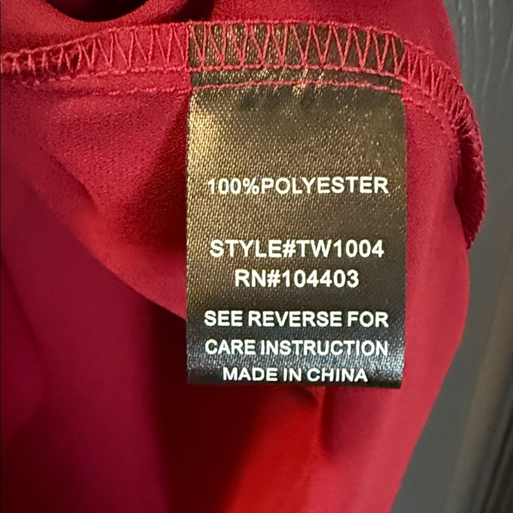 Chic Red Ruffle Sleeve Blouse - Picture 4 of 6